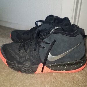 Nike Kyrie 4 Venus Flytrap basketball sneaker
